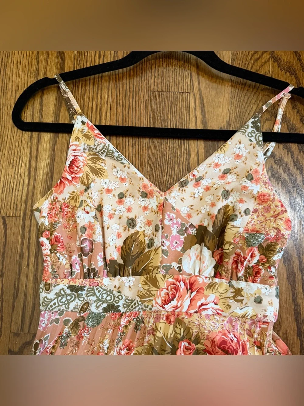 Jessica Simpson Floral Long Pleated Dress Size Small, NWOT